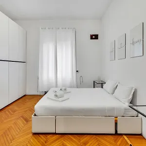 appartamento-pacini-affitti-brevi-italia-milan.it-lombardy.com/